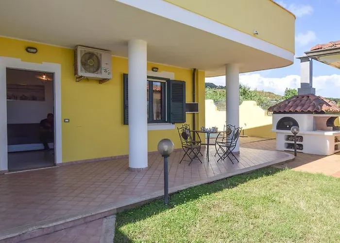 Maria Carmela * Briatico